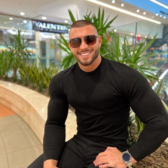 Meet your Posher, Mohssine - Picture 1 of 1